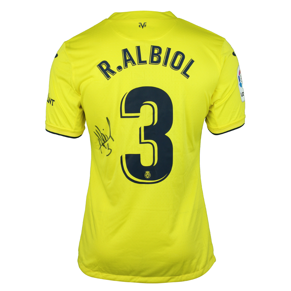 Raúl Albiol Villarreal CF shirt