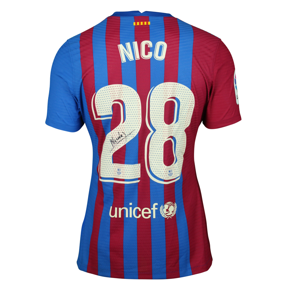Nicolás González Iglesias FC Barcelona shirt