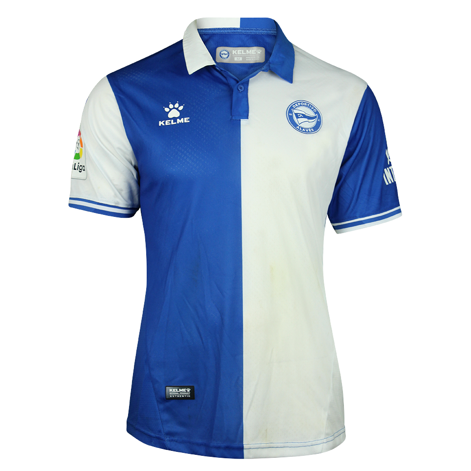 Tomás Pina Isla Deportivo Alavés shirt