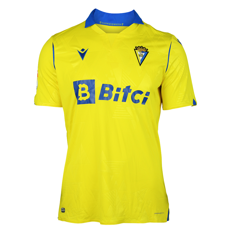 Rubén Sobrino Pozuelo Cádiz CF のシャツ