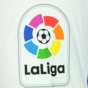 来自Deportivo Alavés的Alberto Rodríguez Baró球衣