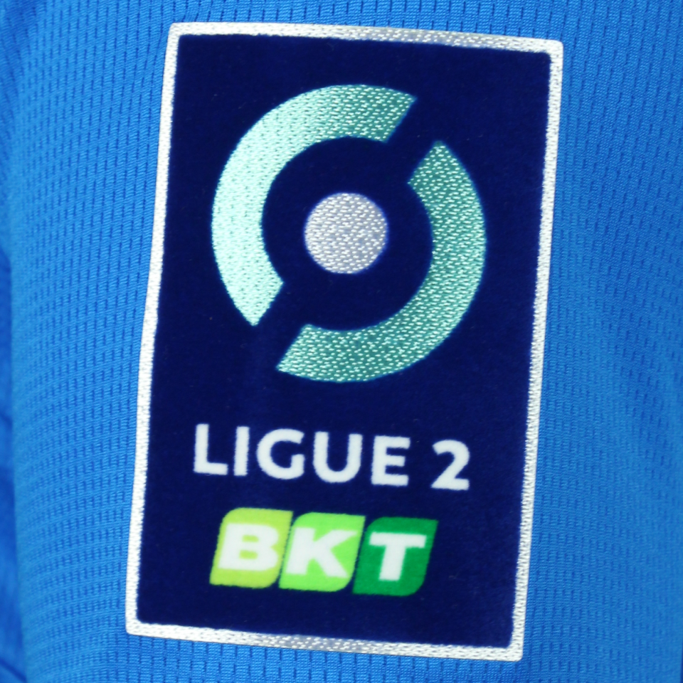 Yohann Thuram-Ulien Amiens SC shirt
