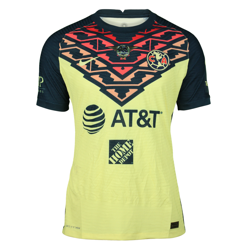 Víctor Emanuel Aguilera Club América shirt