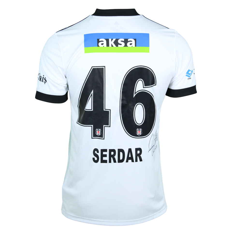 Beşiktaş JK 팀의 Serdar Saatçı 셔츠