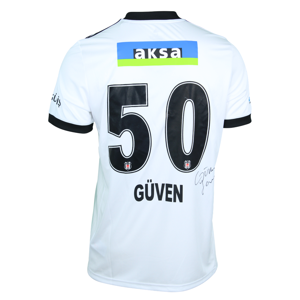Güven Yalçın Beşiktaş JK forması