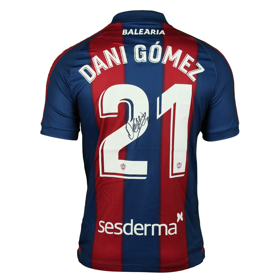 Daniel Gómez Alcón Levante UD shirt