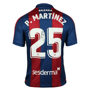 Pablo Martínez Andrés Levante UD shirt