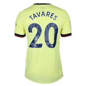 来自Arsenal的Nuno Tavares球衣