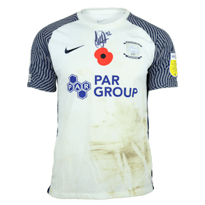 Josh Earl Preston North End forması