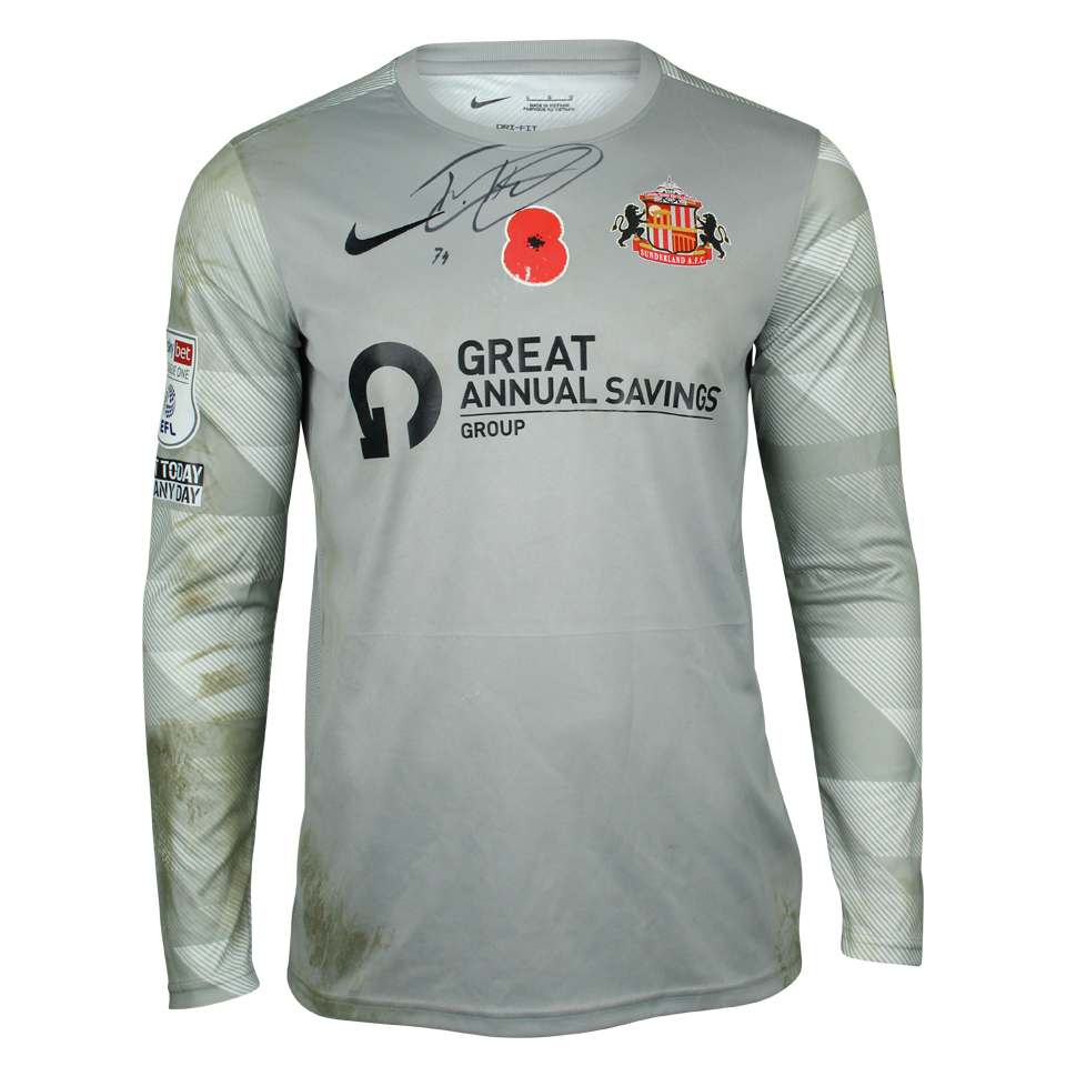 Ron-Torben Hoffmann Sunderland shirt