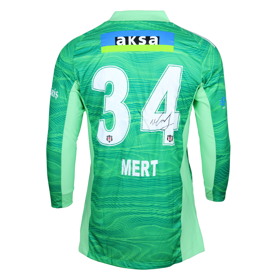 Fehmi Mert Günok Beşiktaş JK forması