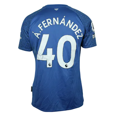 来自Brentford的Álvaro Fernández Llorente球衣