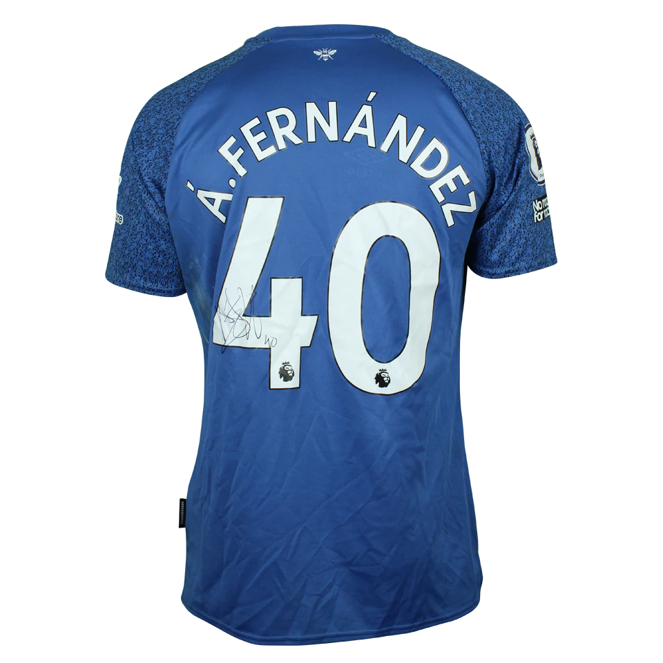 来自Brentford的Álvaro Fernández Llorente球衣