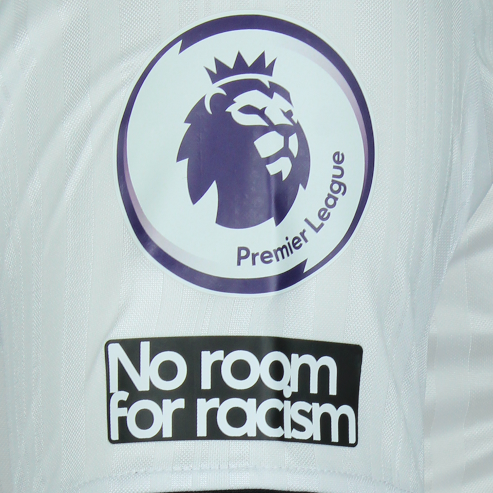 Romain Saïss Wolverhampton Wanderers camisa.