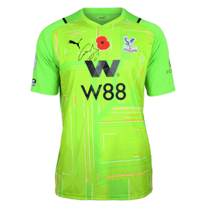 Vicente Guaita  Crystal Palace shirt