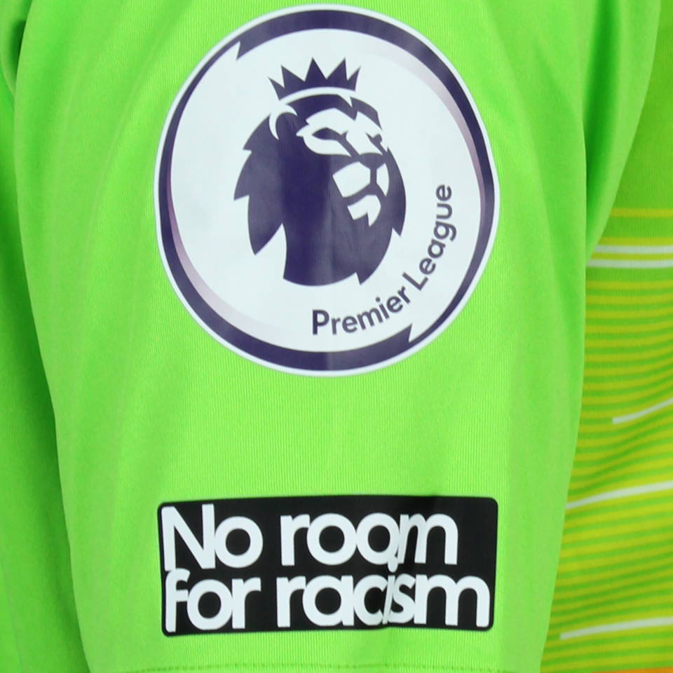 Vicente Guaita  Crystal Palace shirt