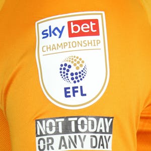 Di'Shon Bernard Hull City shirt