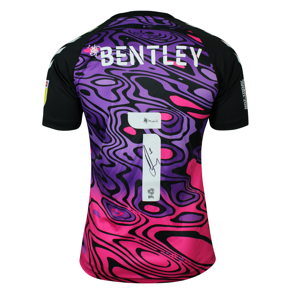 Daniel Bentley Bristol City shirt