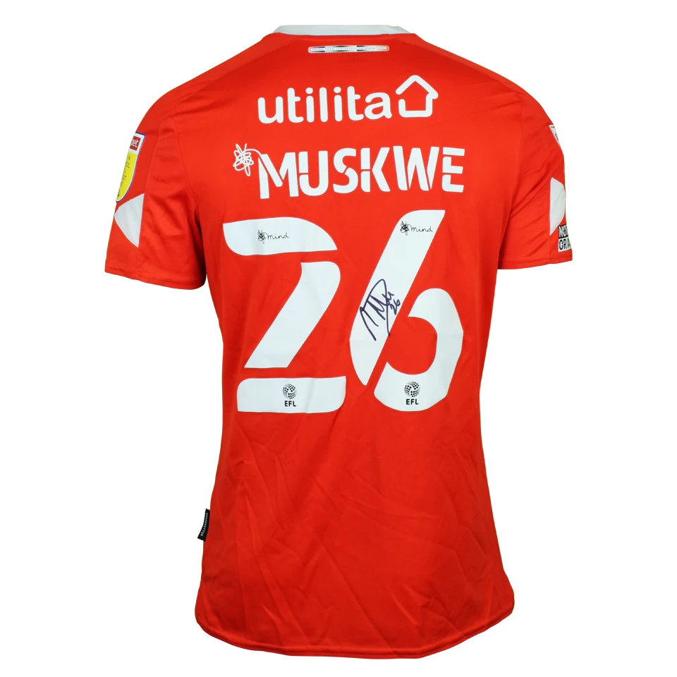 Luton Town-Trikot von Admiral Muskwe