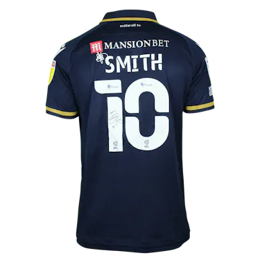 来自Millwall的Matt Smith球衣