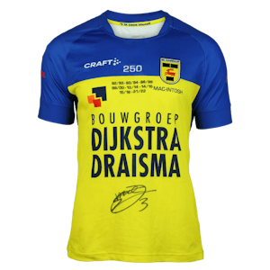 Calvin Mac-Intosch SC Cambuur shirt