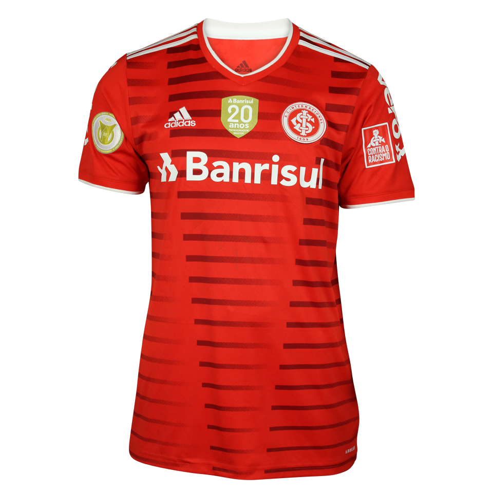 Víctor Cuesta Internacional shirt