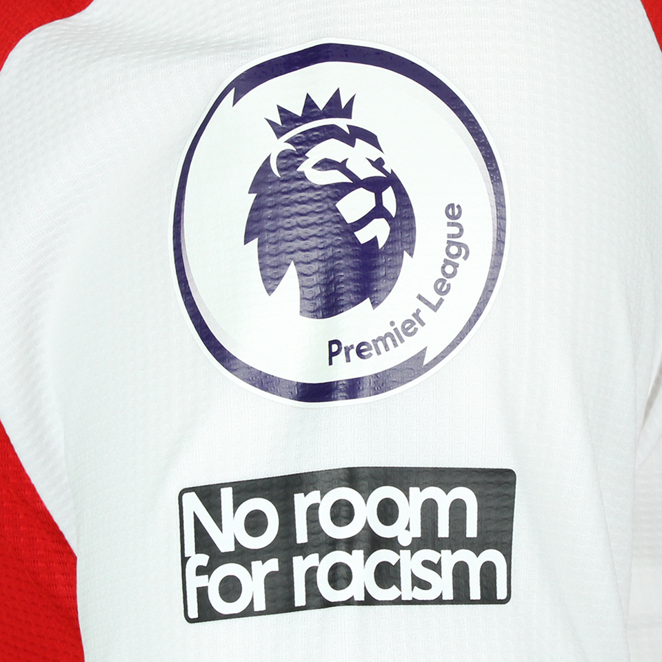 Bukayo Saka Arsenal shirt