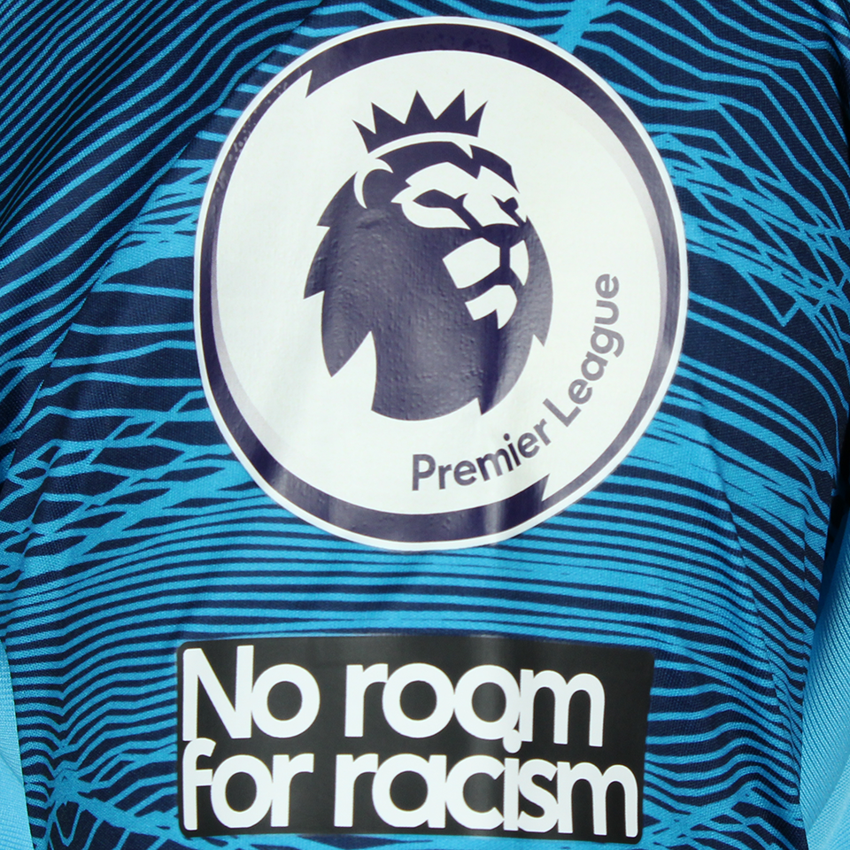 Bernd Leno Arsenal shirt