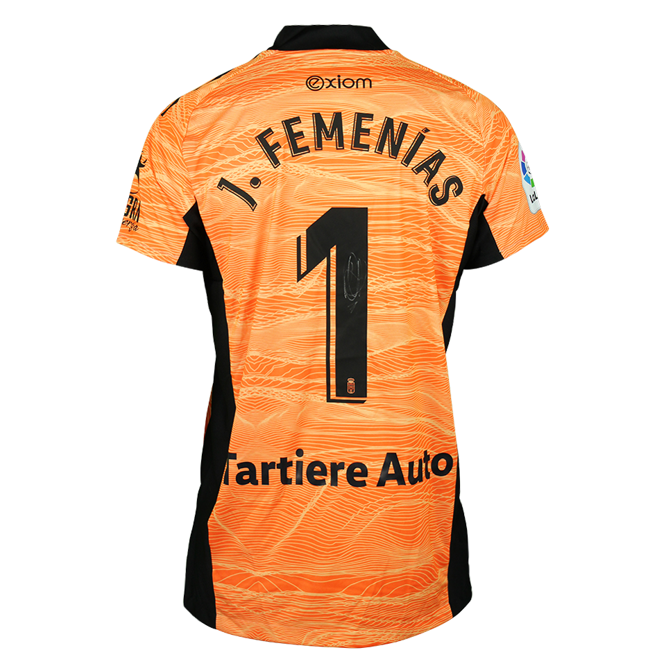 Joan Femenías del Salto Real Oviedo shirt