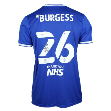 来自Ipswich Town的Cameron Burgess球衣