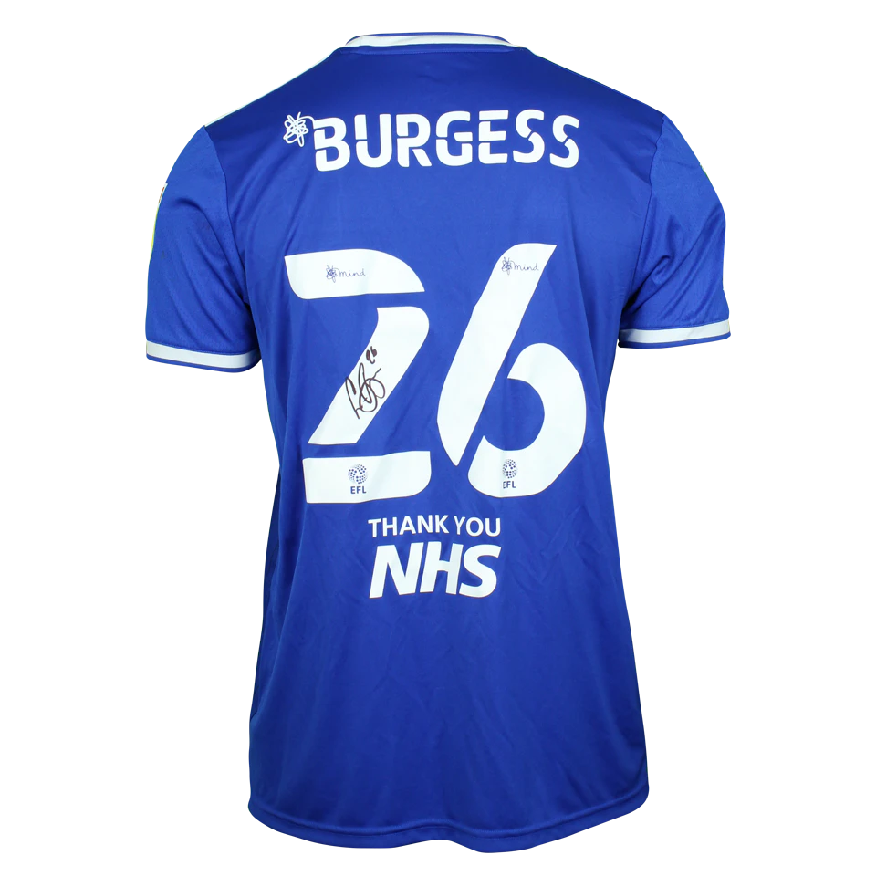 来自Ipswich Town的Cameron Burgess球衣