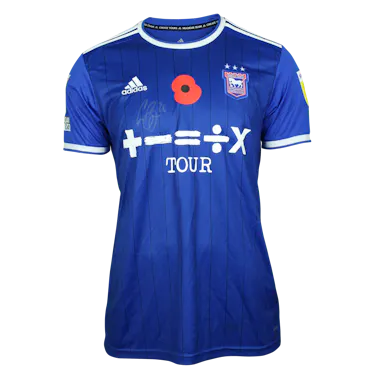 来自Ipswich Town的Cameron Burgess球衣