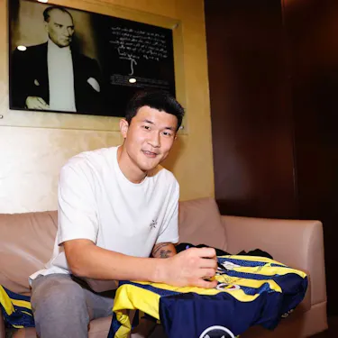 Min-jae Kim 김민재 Fenerbahçe shirt