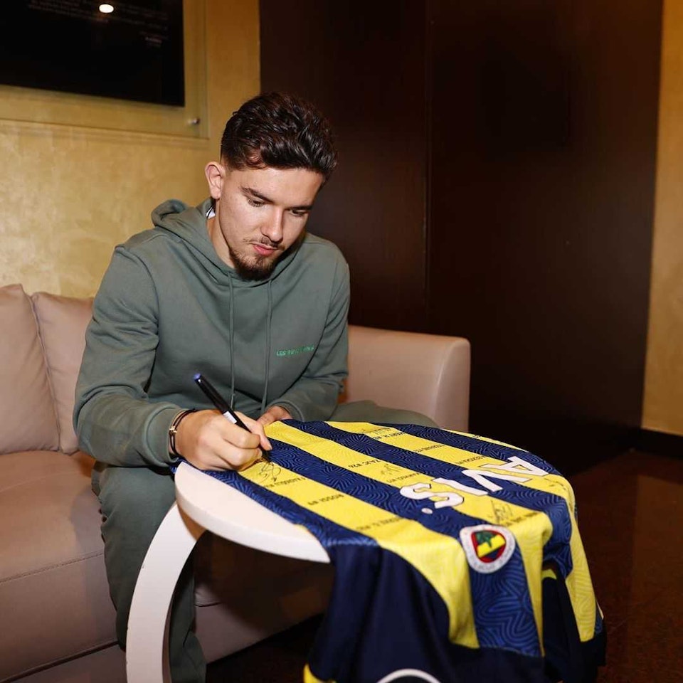 Jersey Ferdi Kadıoğlu Fenerbahçe