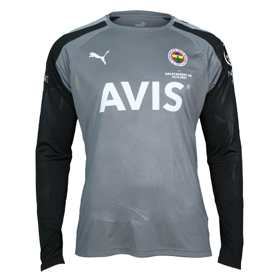 Berke Özer Fenerbahçe forması