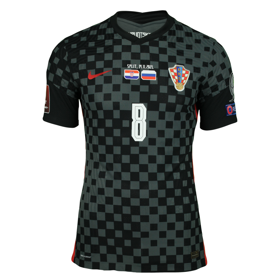 Lovro Majer Croatia のシャツ