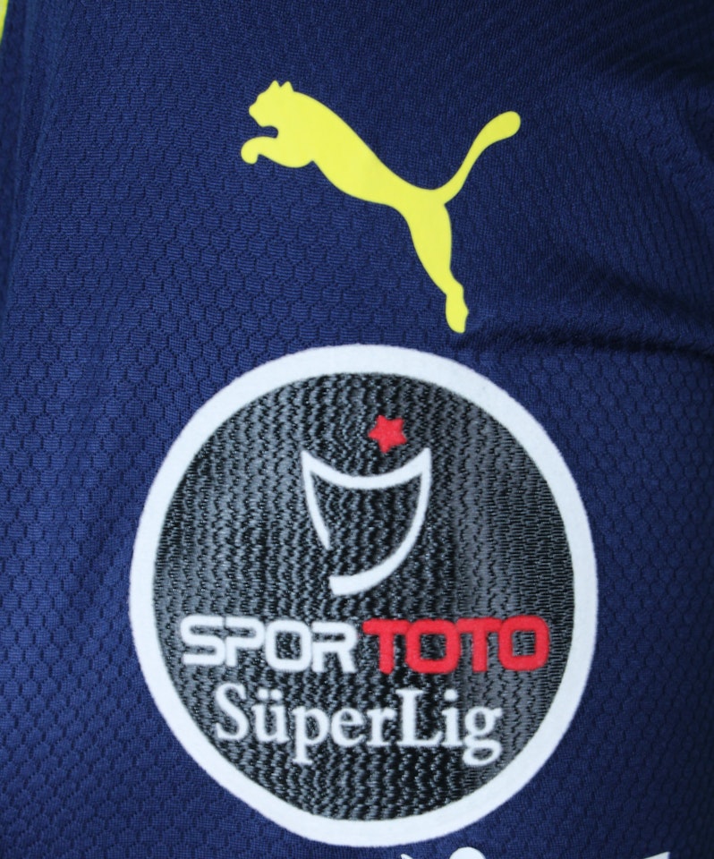 Fenerbahçe-Trikot von Attila Szalai