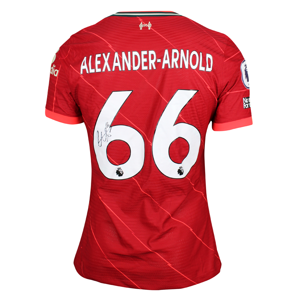 Liverpool 팀의 Trent Alexander-Arnold 셔츠