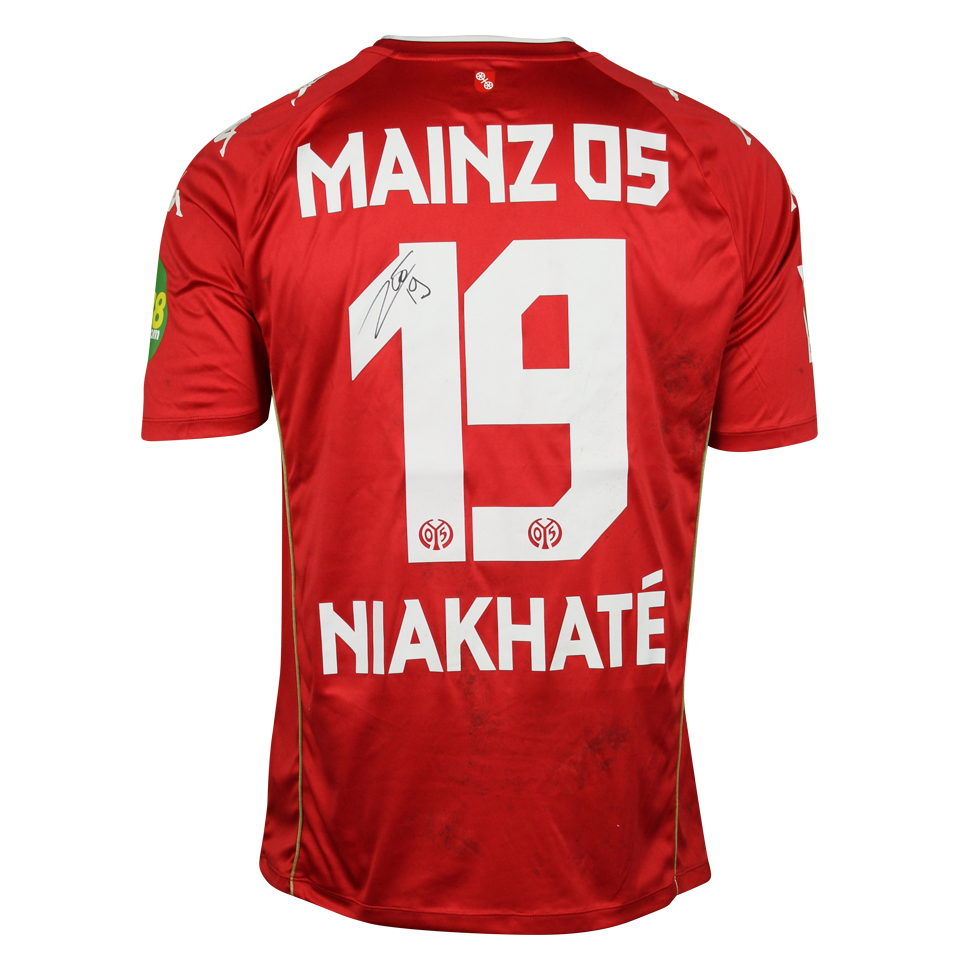 Moussa Niakhate Mainz 05 forması
