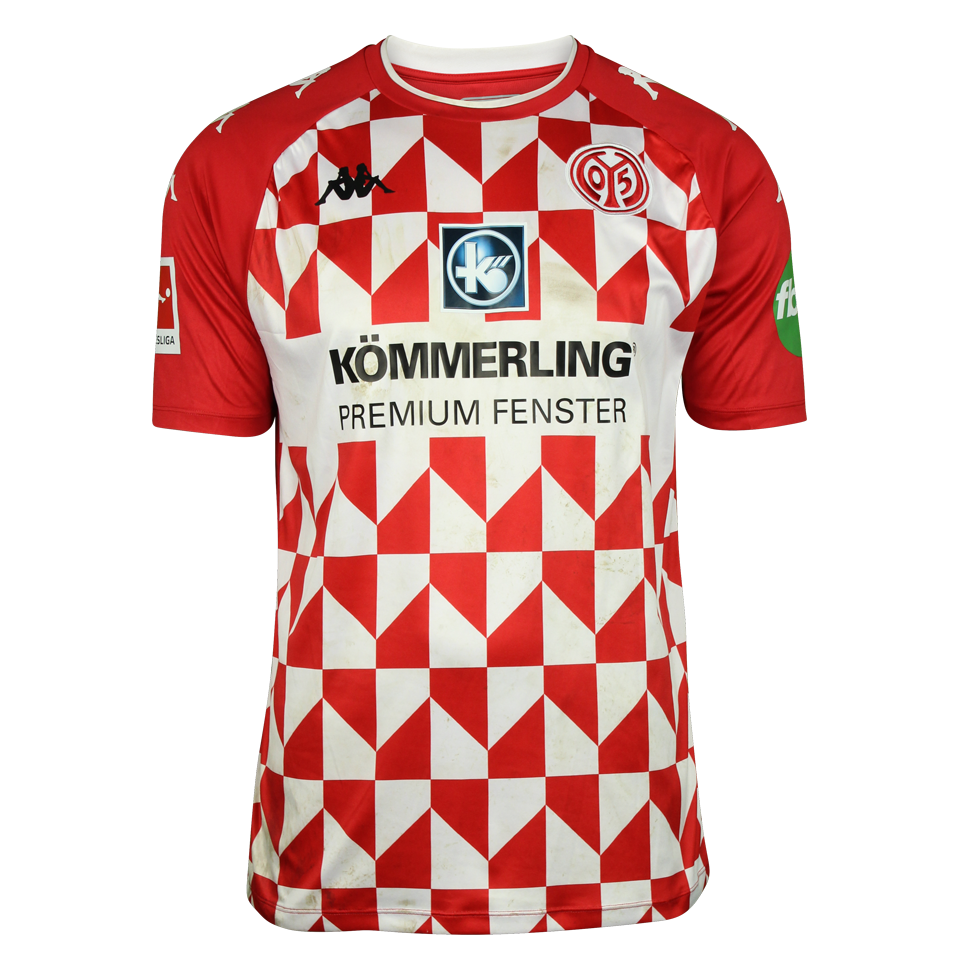 Moussa Niakhate Mainz 05 forması