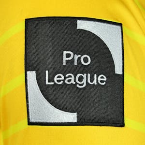 Michael Davis S.K. Beveren shirt