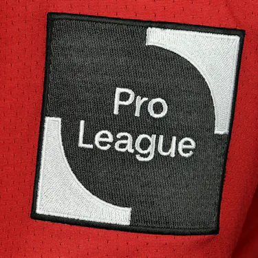 来自Standard de Liège的Gojko Cimirot球衣