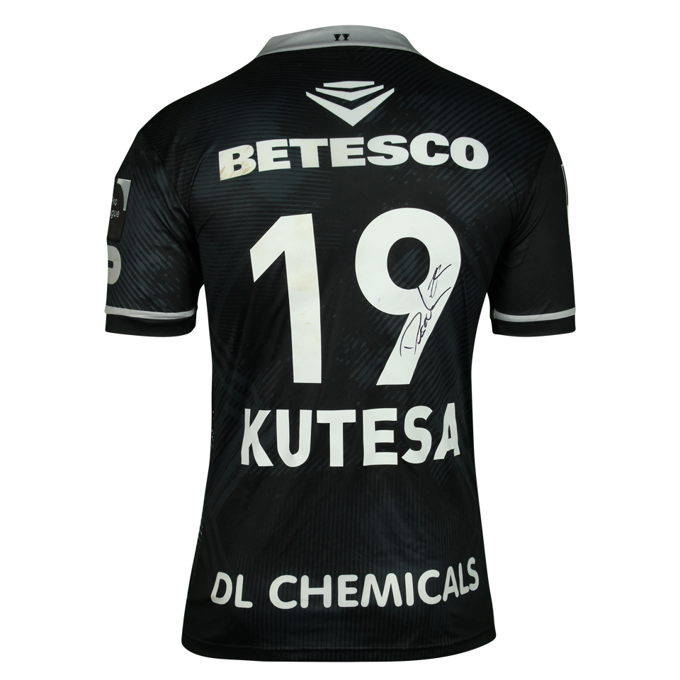 Dereck Kutesa SV Zulte Waregem shirt
