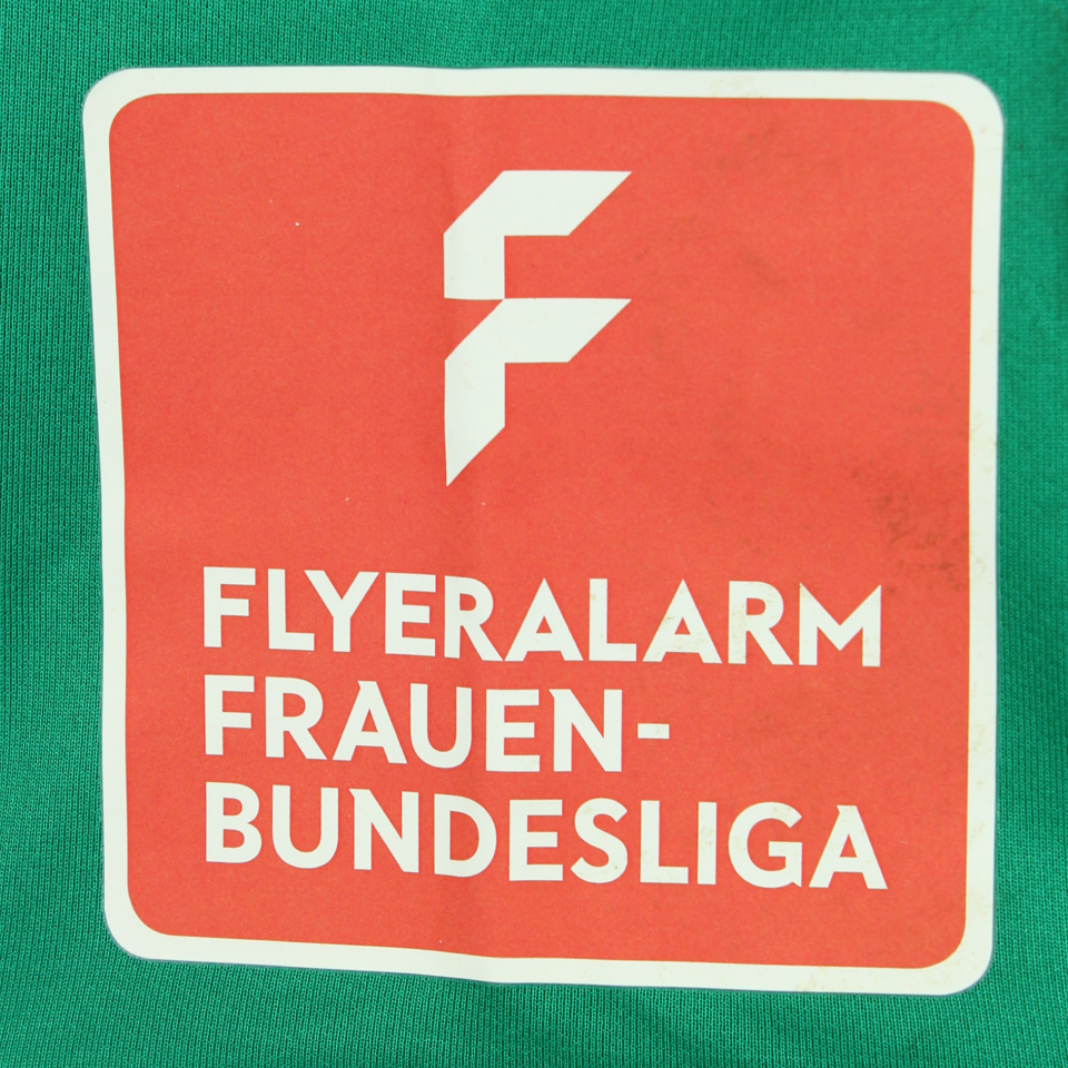 Emilie Bernhardt Werder Bremen W shirt