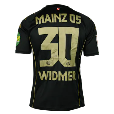 来自Mainz 05的Silvan Widmer 球衣