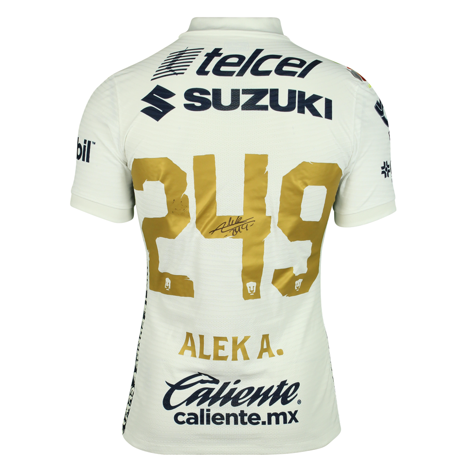 Alek Álvarez Bermúdez Pumas shirt