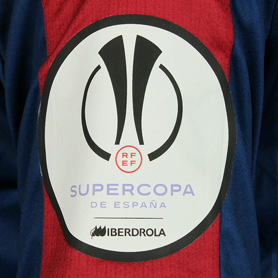 Tatiana Pinto Levante Femenino jersey