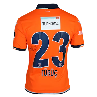 Deniz Türüç İstanbul Başakşehir forması