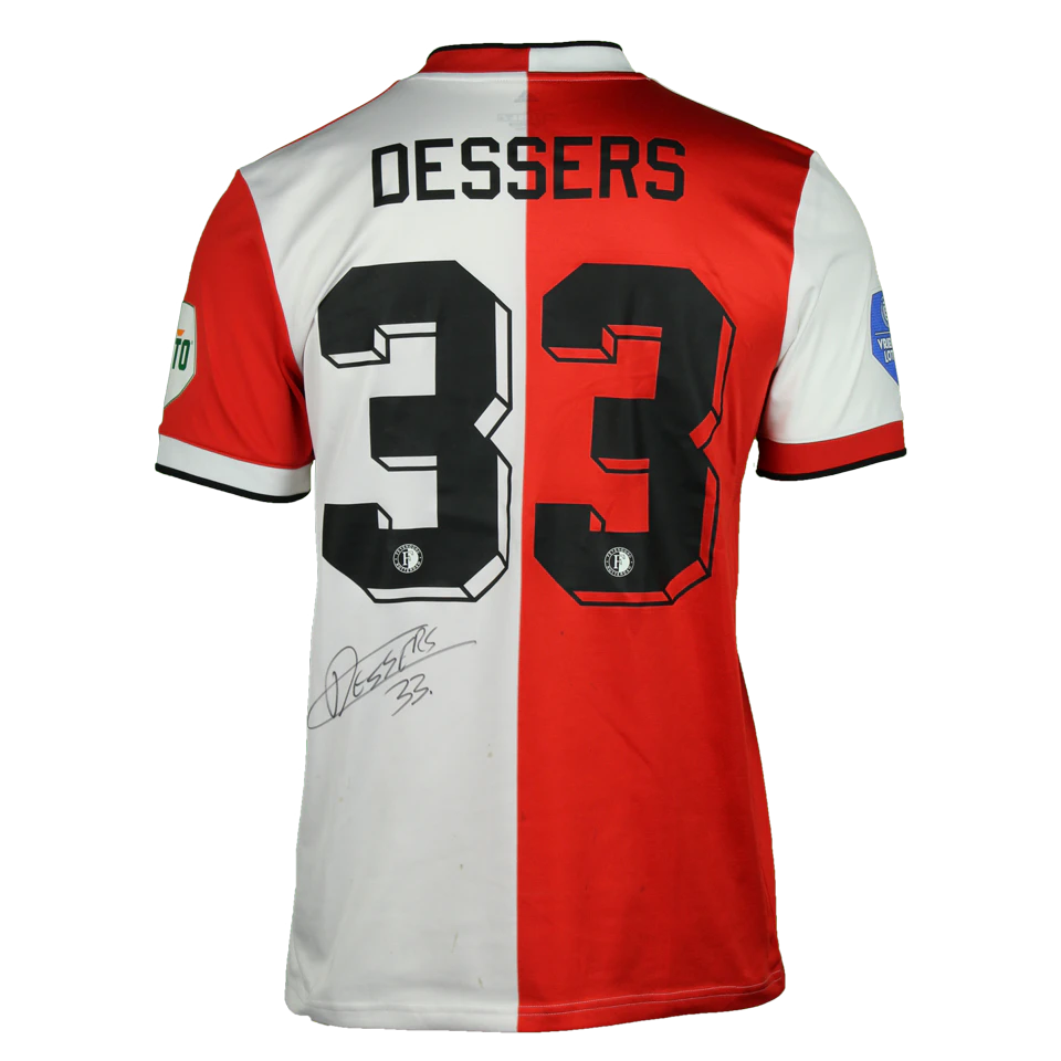 来自Feyenoord的Cyriel Dessers球衣