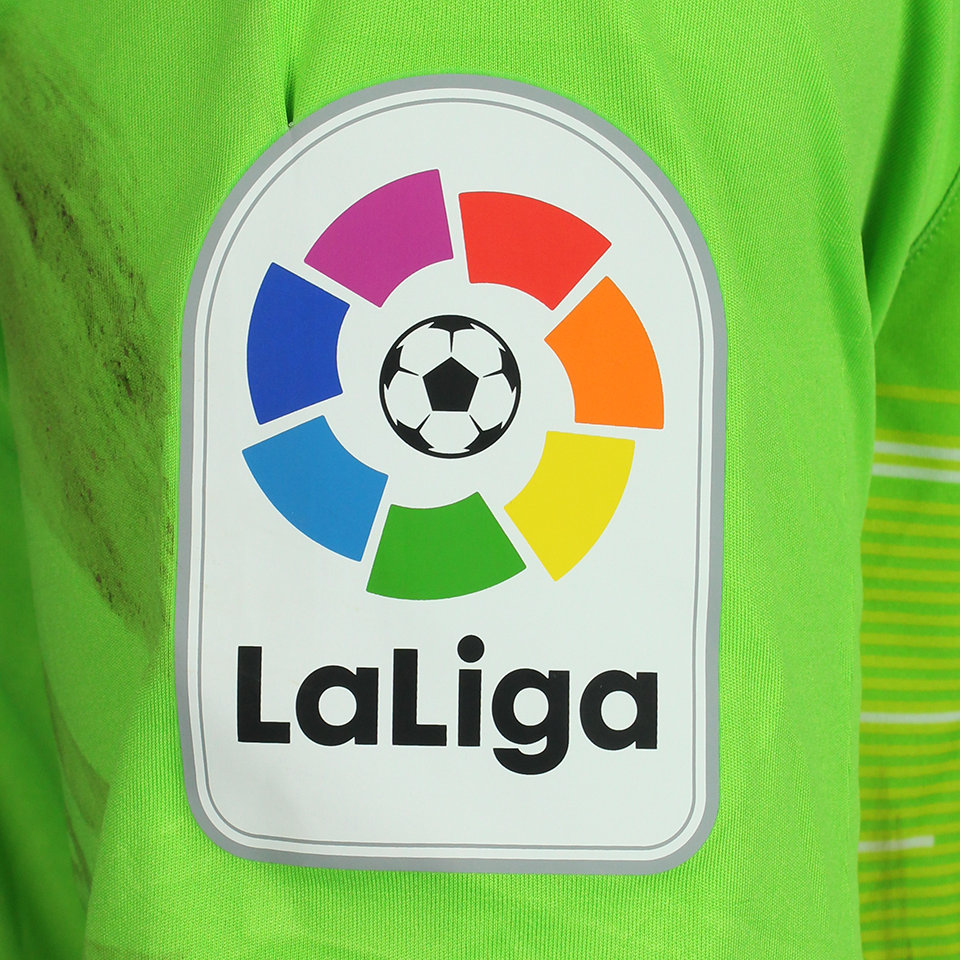 Giorgi Mamardashvili Valencia CF shirt
